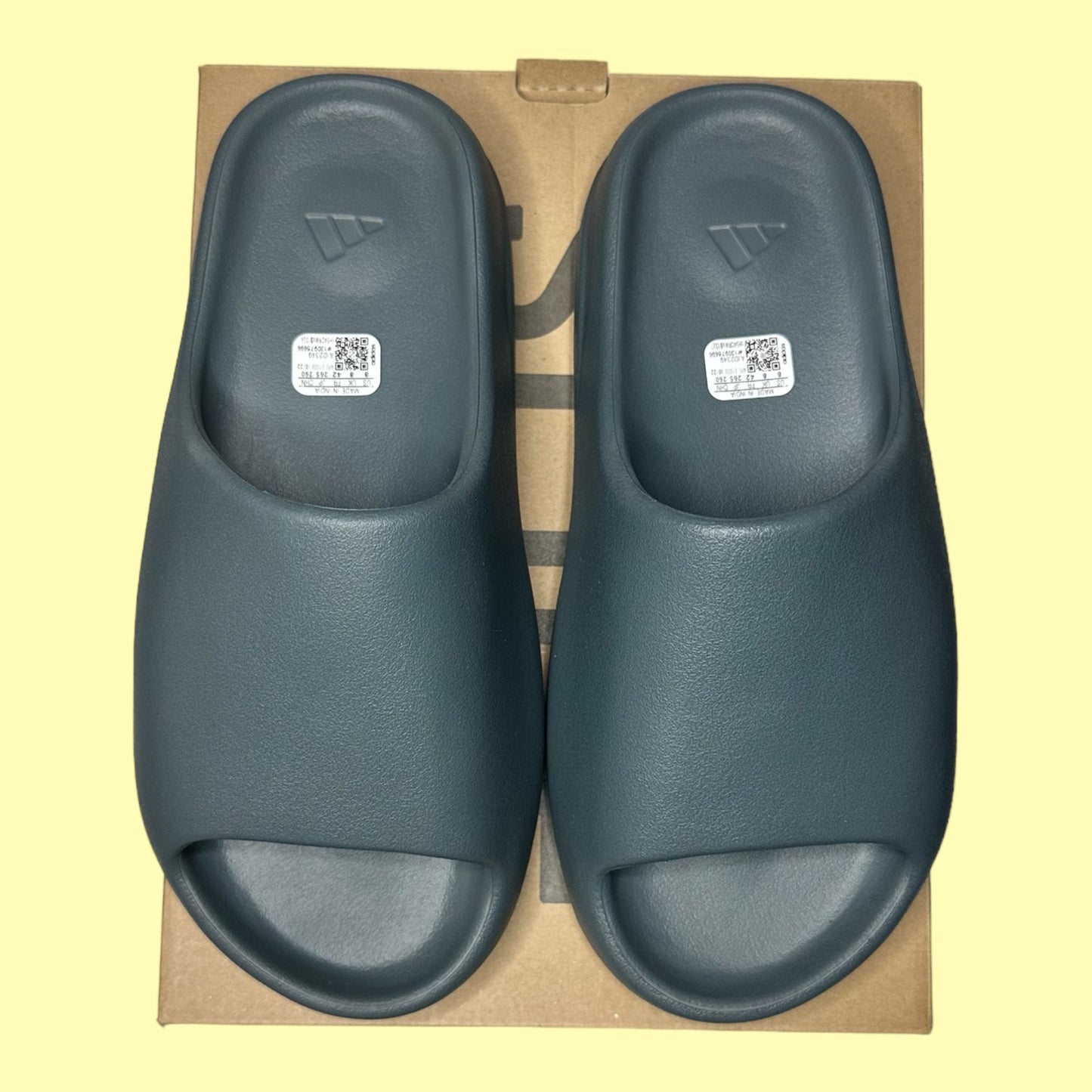 Yeezy Slide Slate