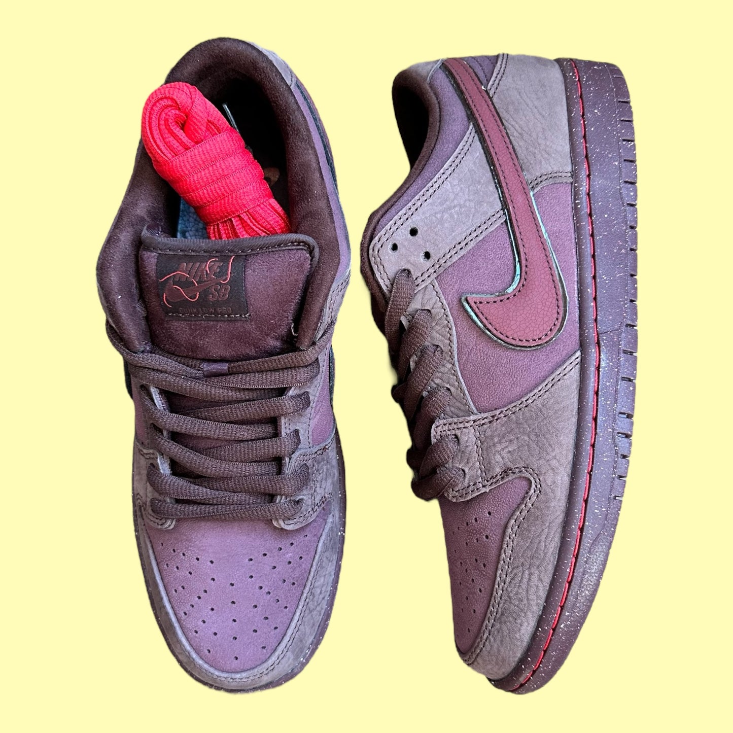 SB Dunk Low City Of Love Burgundy Crush