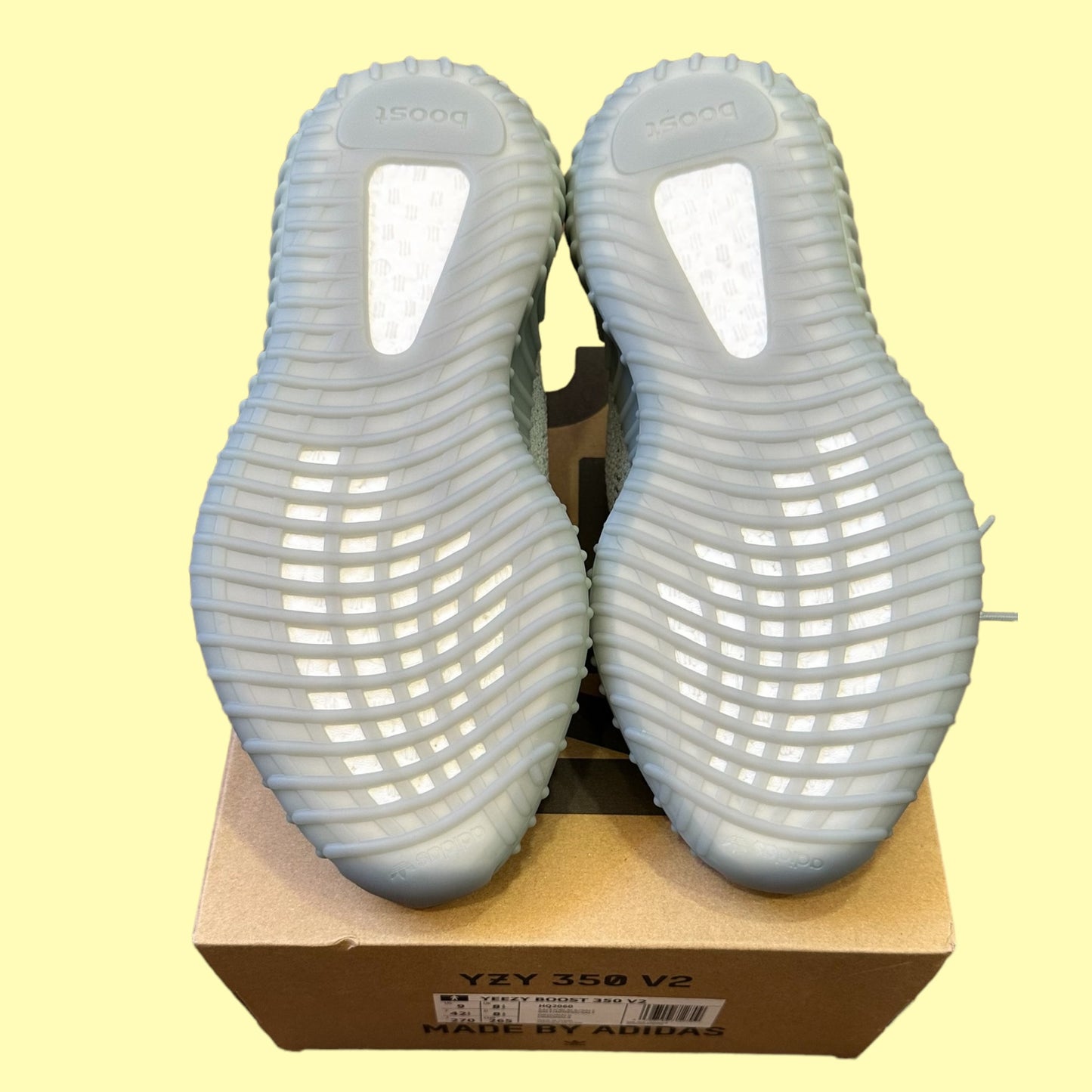 350 V2 Jade Ash