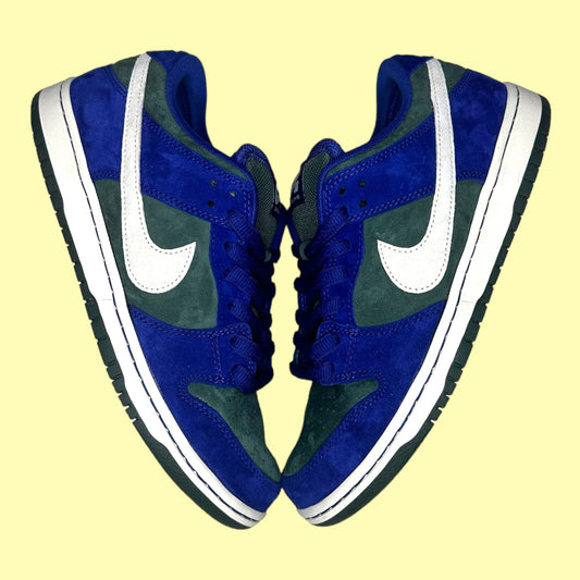SB Dunk Low Pro Deep Royal Blue
