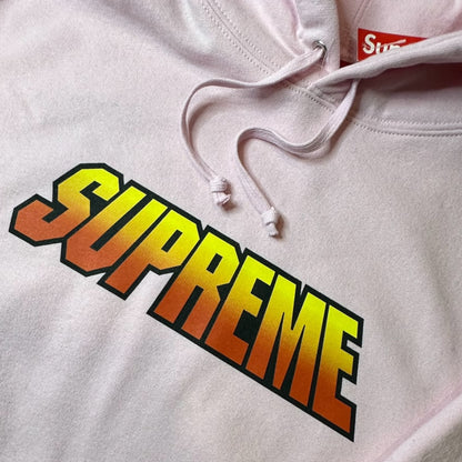 SUPREME Hooded gradient light pink.