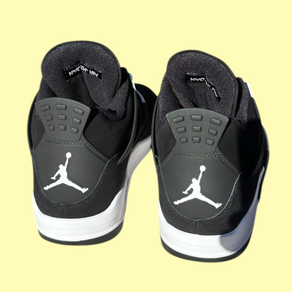 Jordan 4 Retro White Thunder